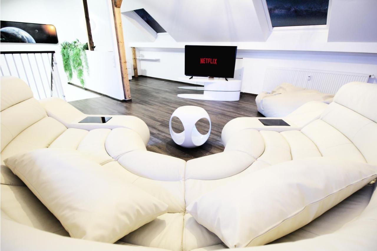 Secret Hideaways Space Loft Wohndesign Auf 2 Etagen L 450M Bis Uni Duisbourg Extérieur photo