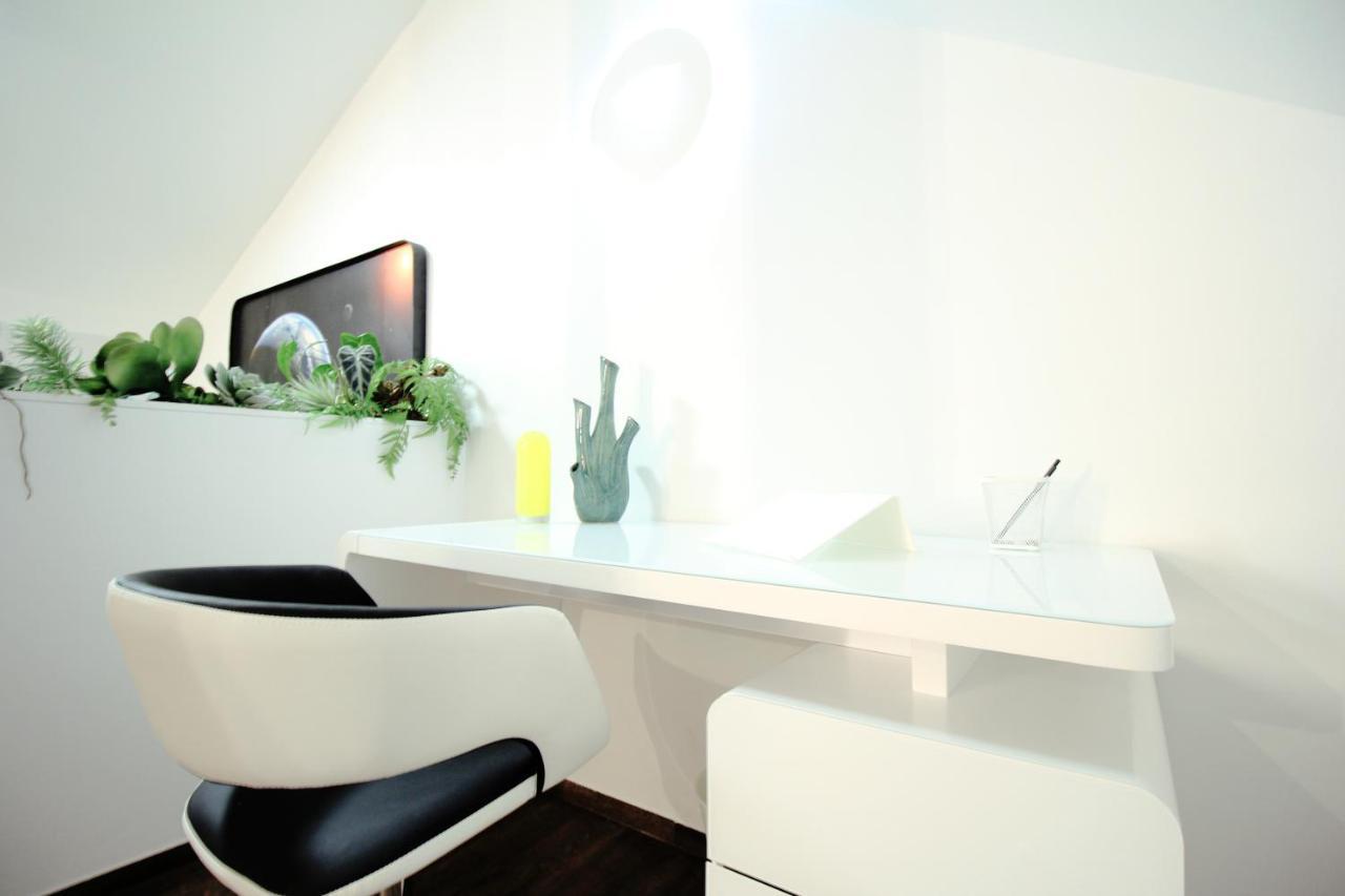 Secret Hideaways Space Loft Wohndesign Auf 2 Etagen L 450M Bis Uni Duisbourg Extérieur photo