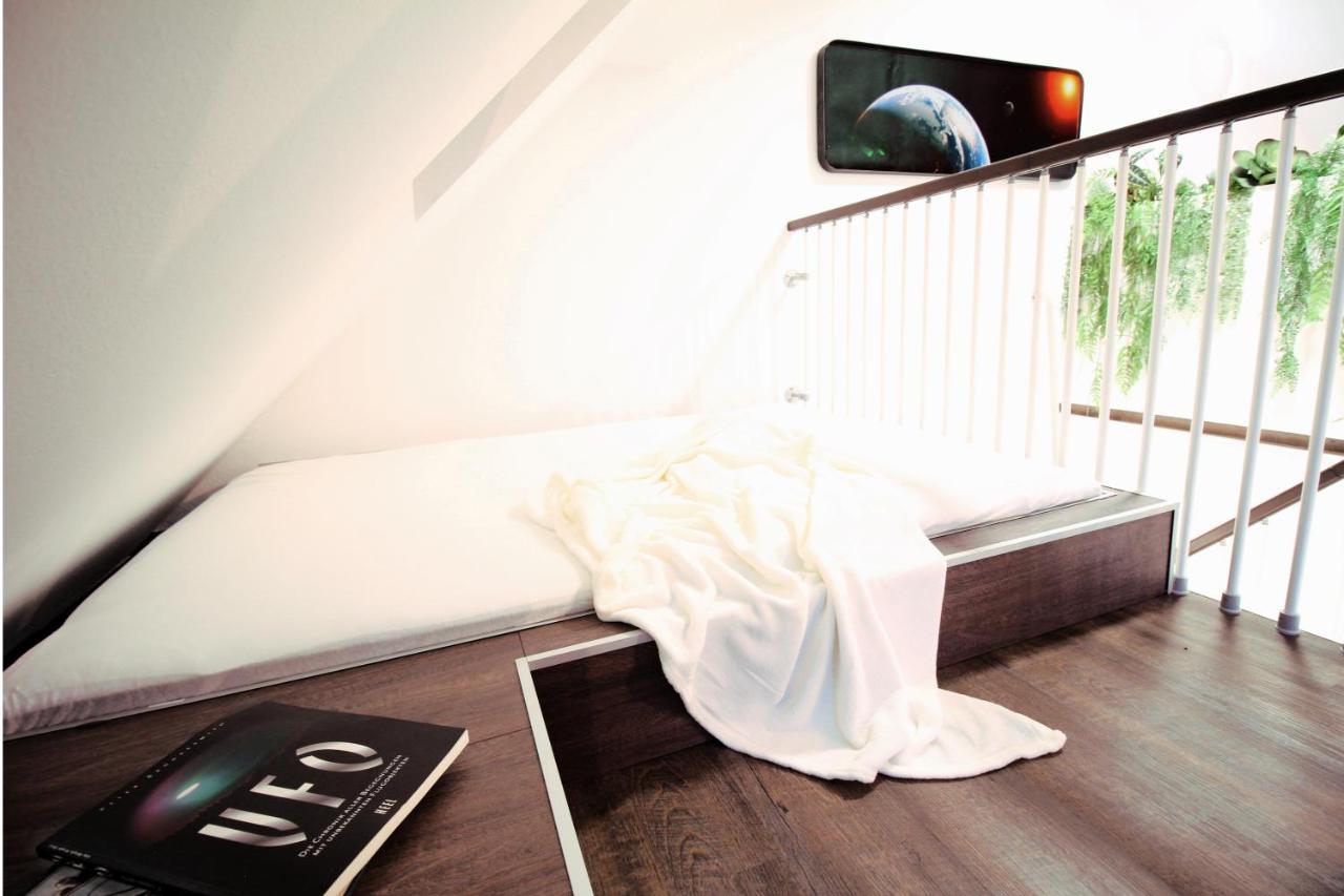 Secret Hideaways Space Loft Wohndesign Auf 2 Etagen L 450M Bis Uni Duisbourg Extérieur photo